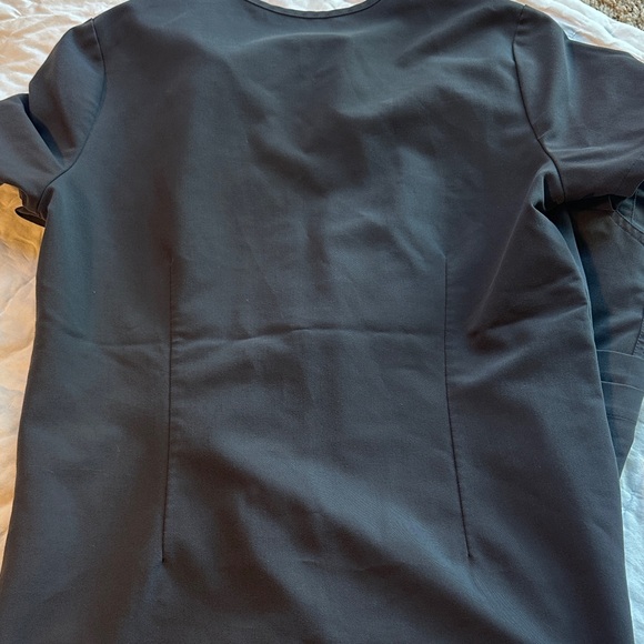 Figs Charcoal Gray Scrub Set extra small top extra small tall bottoms - Picture 4 of 4